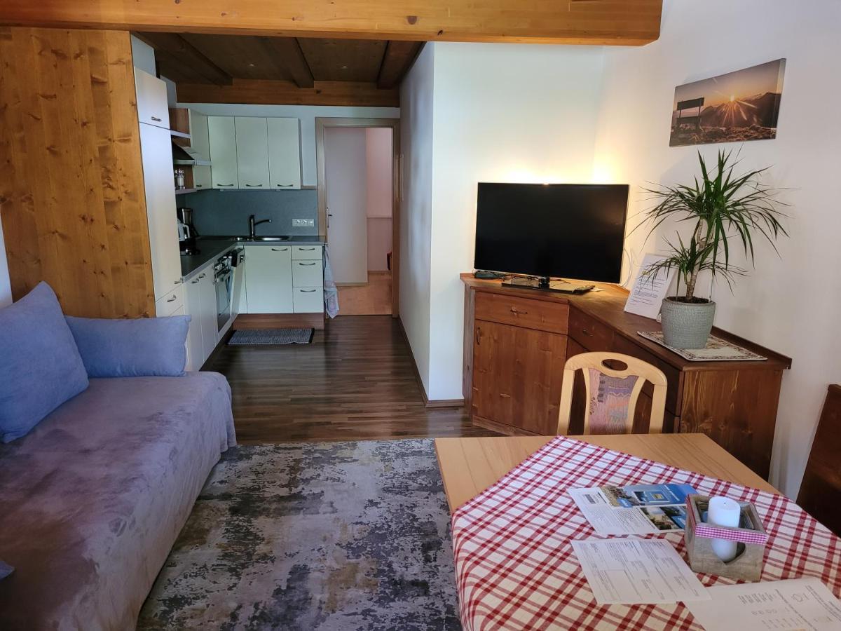 ניוסטיפט אים סטובאיטל Ferienhaus Artho מראה חיצוני תמונה