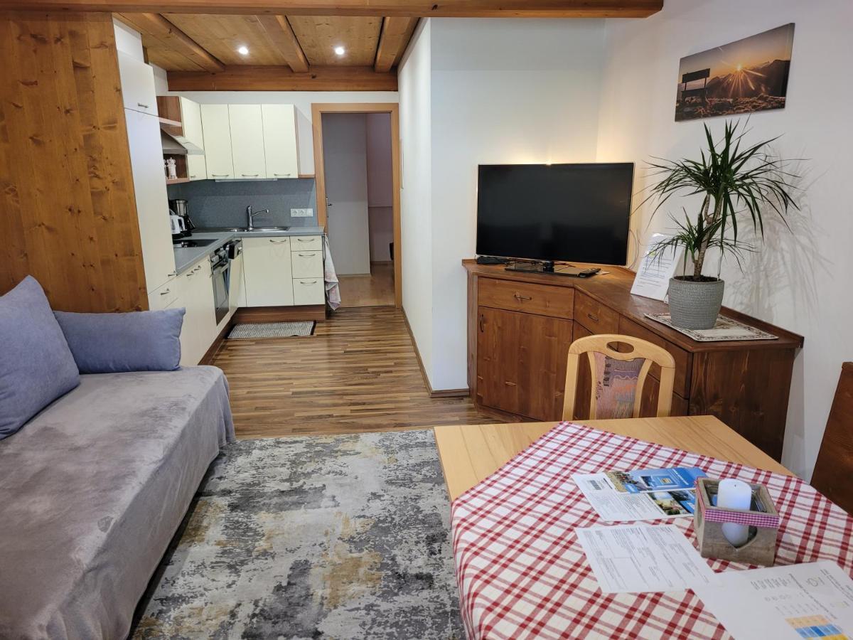 ניוסטיפט אים סטובאיטל Ferienhaus Artho מראה חיצוני תמונה