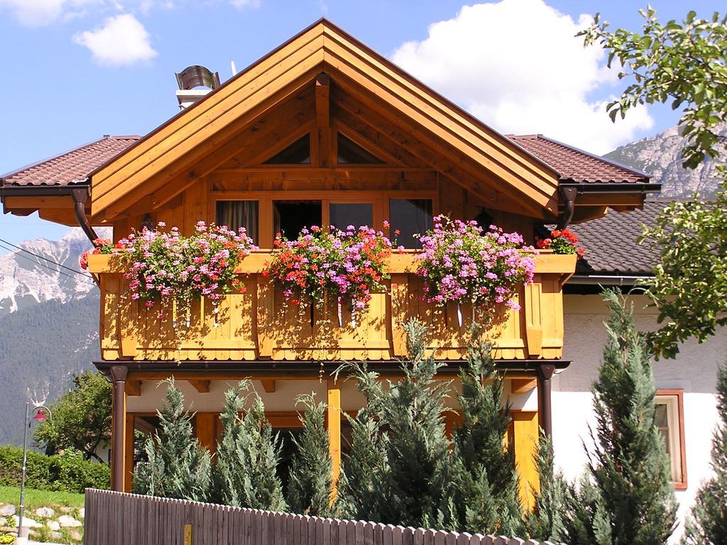 ניוסטיפט אים סטובאיטל Ferienhaus Artho מראה חיצוני תמונה